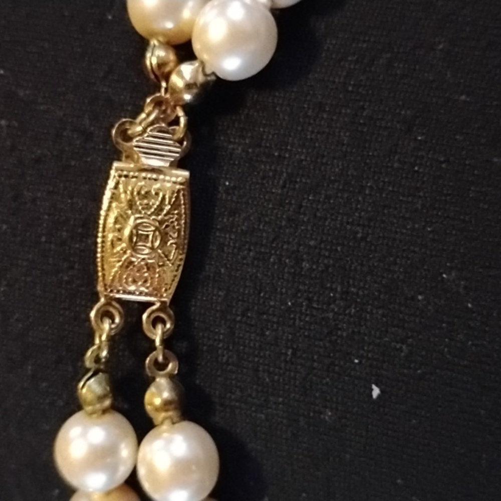 Vintage Double Strand Pearl Necklace - Picture 2 of 3